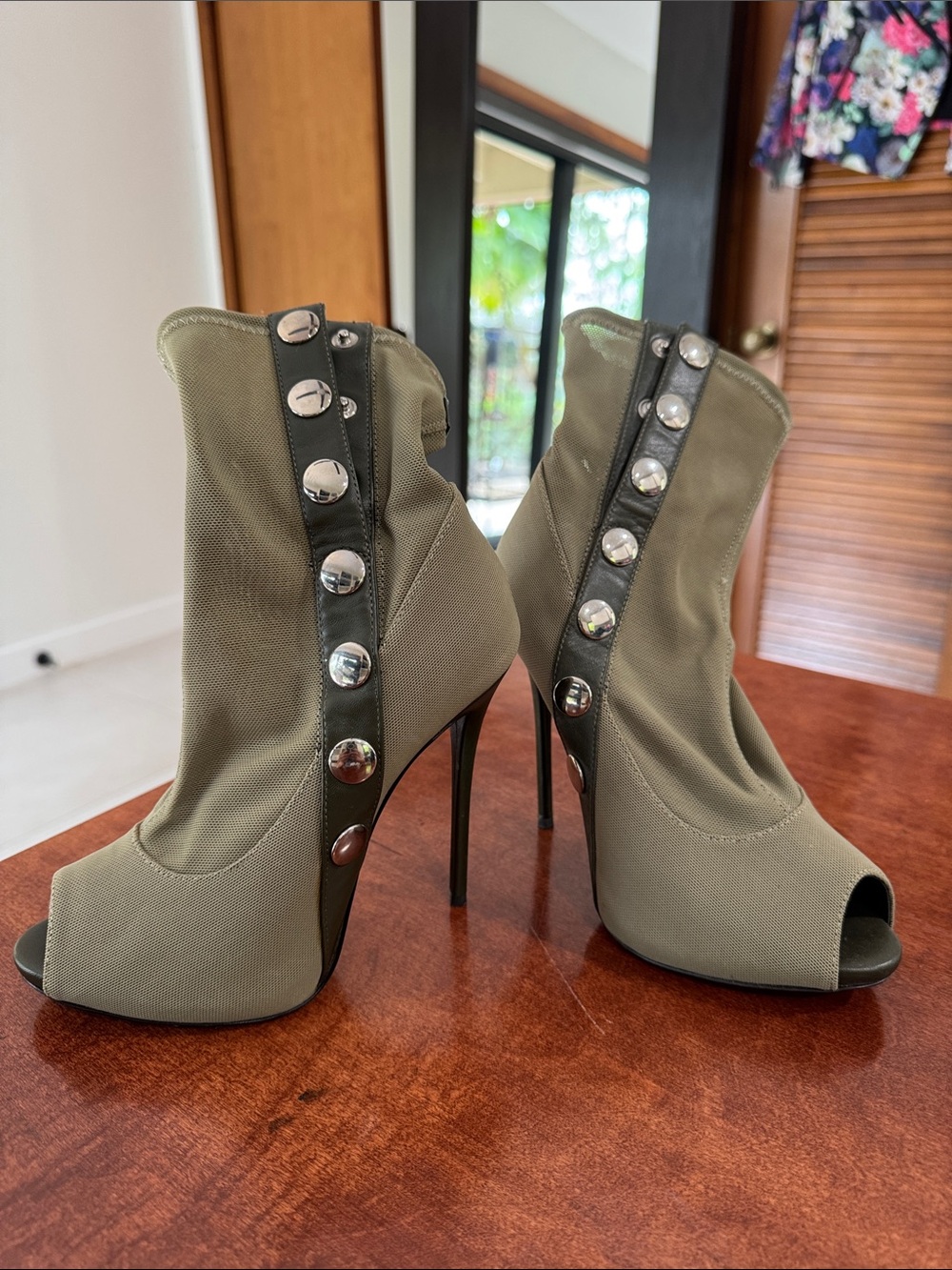 Giuseppe Zanotti Olive Green Mesh Side Snap Peep Toe Booties